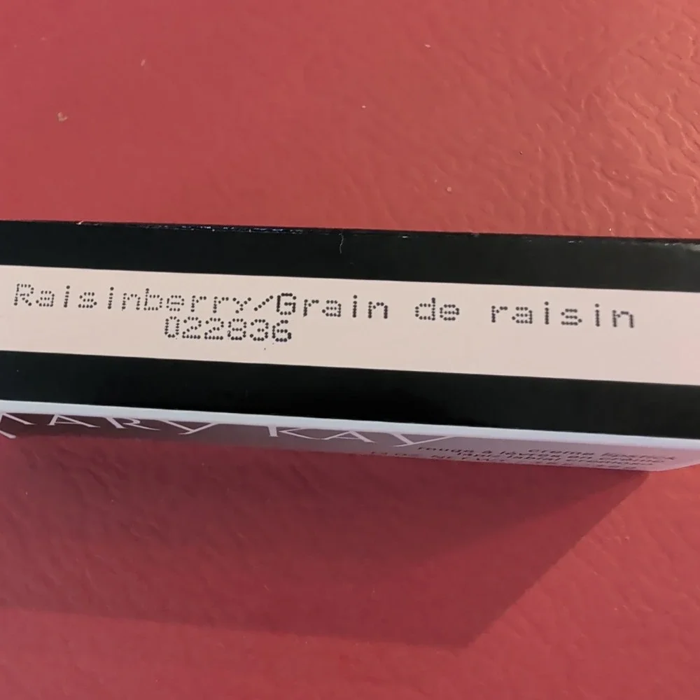 Mary Kay Creme Lipstick Raisinberry 022836 Neutral Berry Brown 0.13oz New 022836